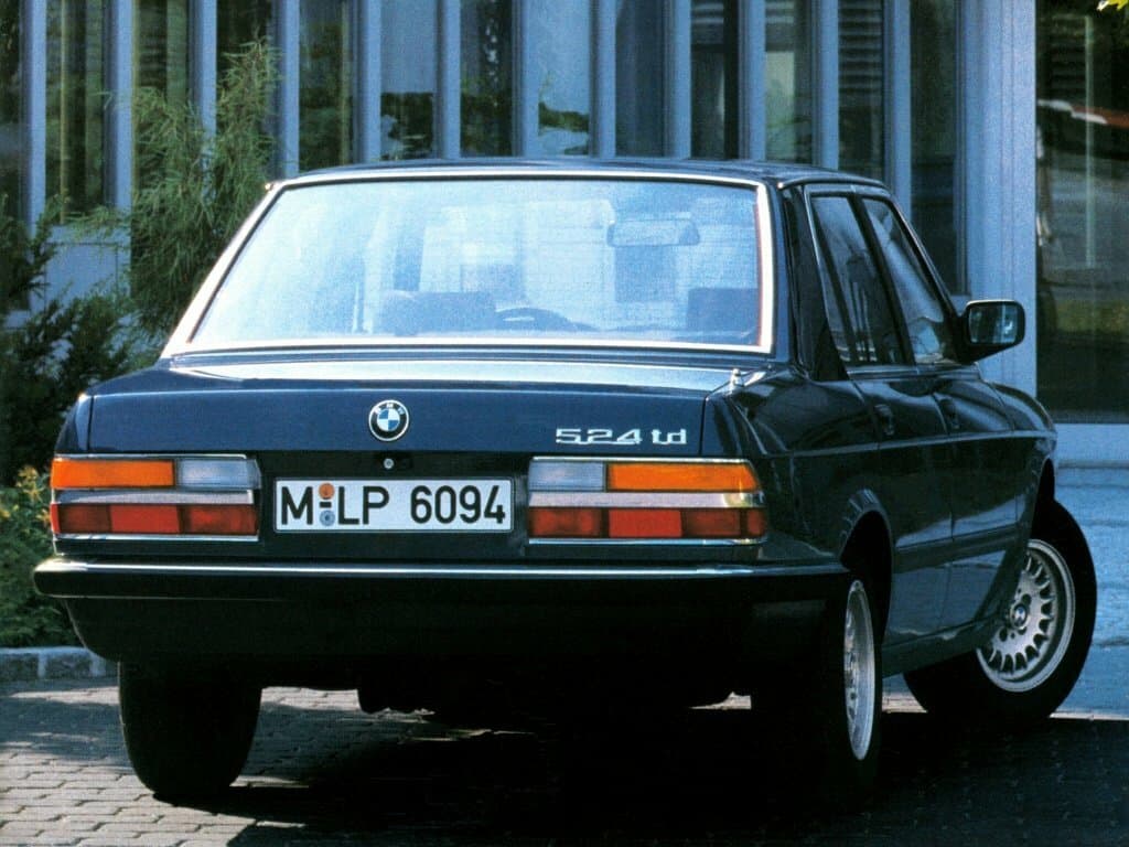 BMW 5 series II (E28) Седан, фото 2