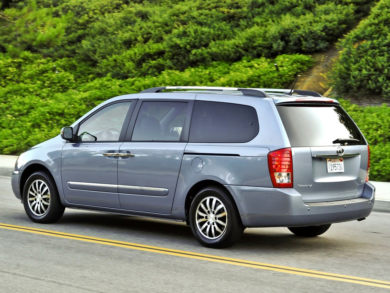 Kia Sedona II Рестайлинг Минивэн SWB, фото 4