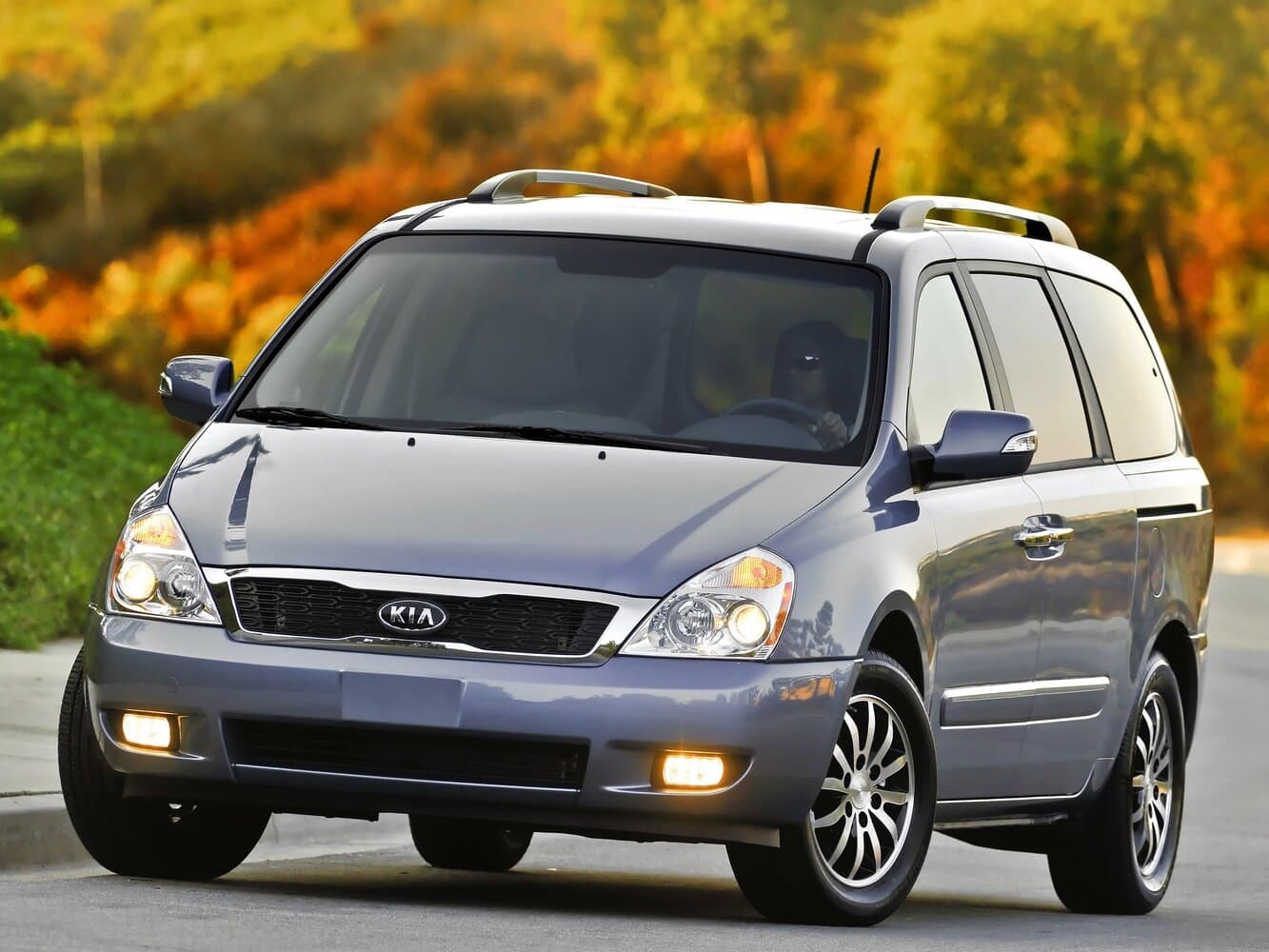 Kia Sedona II Рестайлинг Минивэн SWB, фото 2