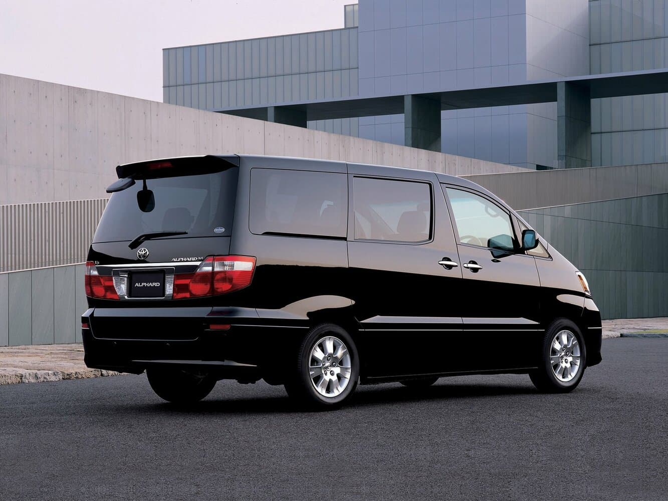 Toyota Alphard I Минивэн, фото 2