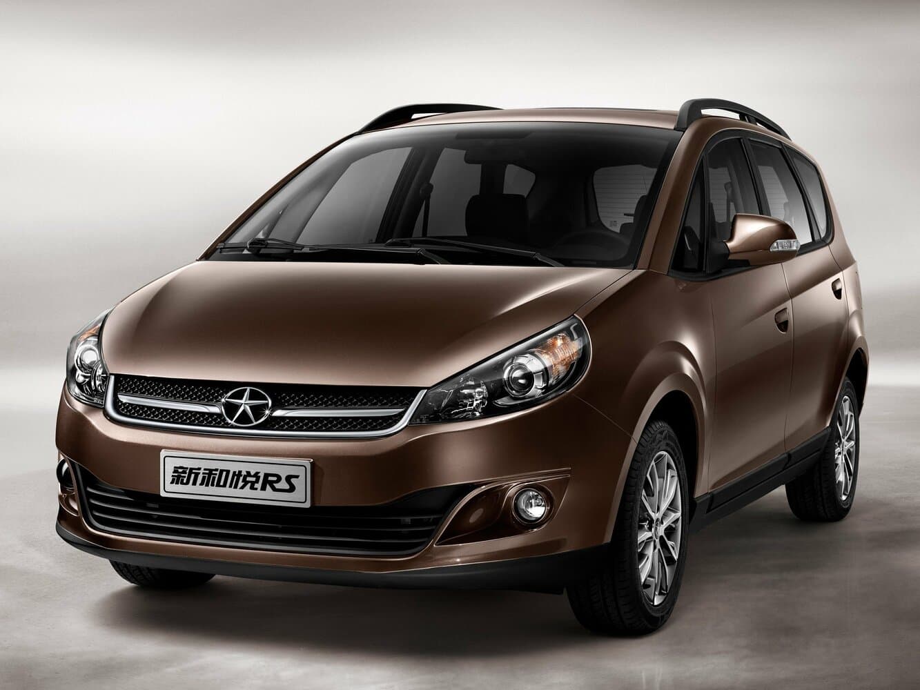 JAC J6 (Heyue RS)  Компактвэн, фото 2