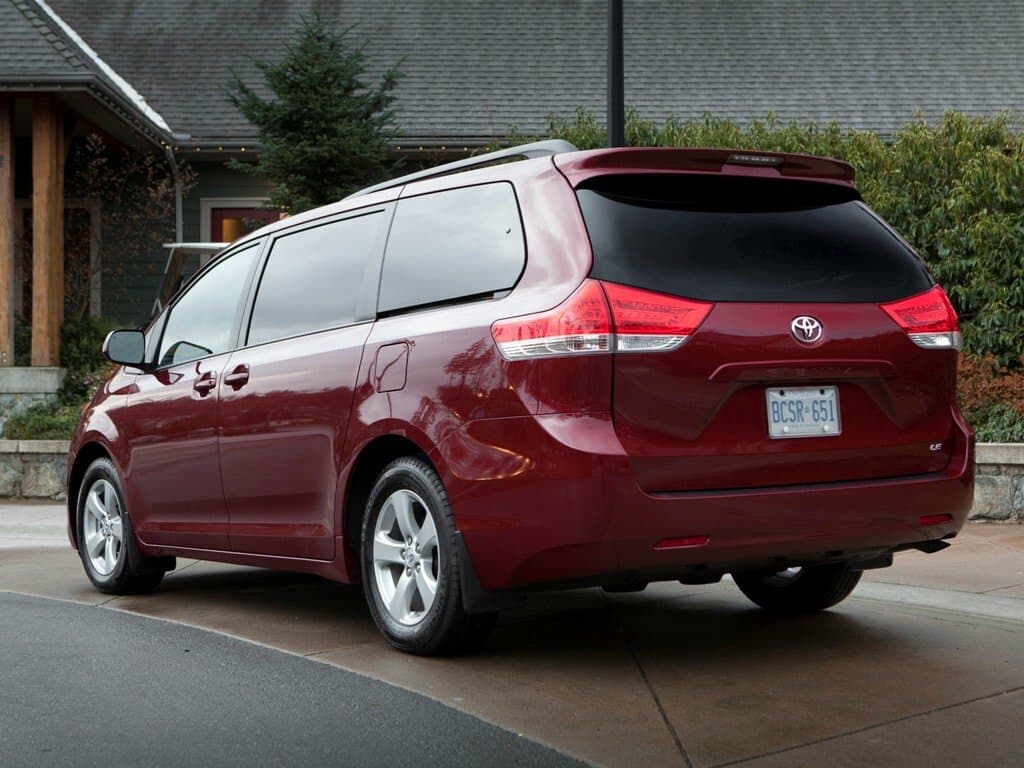 Toyota Sienna III Минивэн, фото 4