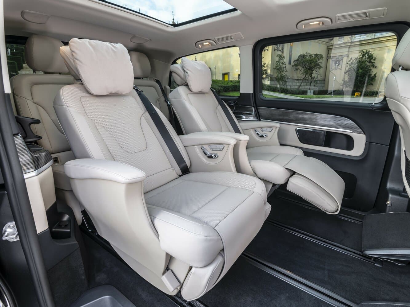 Mercedes-Benz V-Class III (W447) Рестайлинг Минивэн Long, фото 8