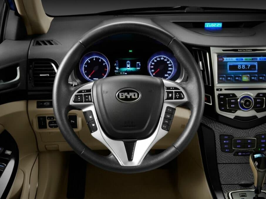 BYD F5  Седан, фото 5