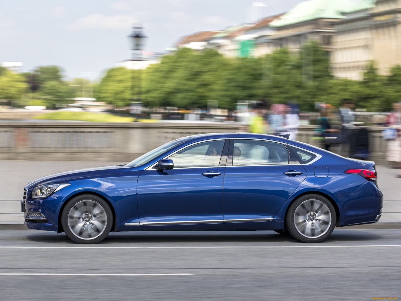 Hyundai Genesis II Седан, фото 2