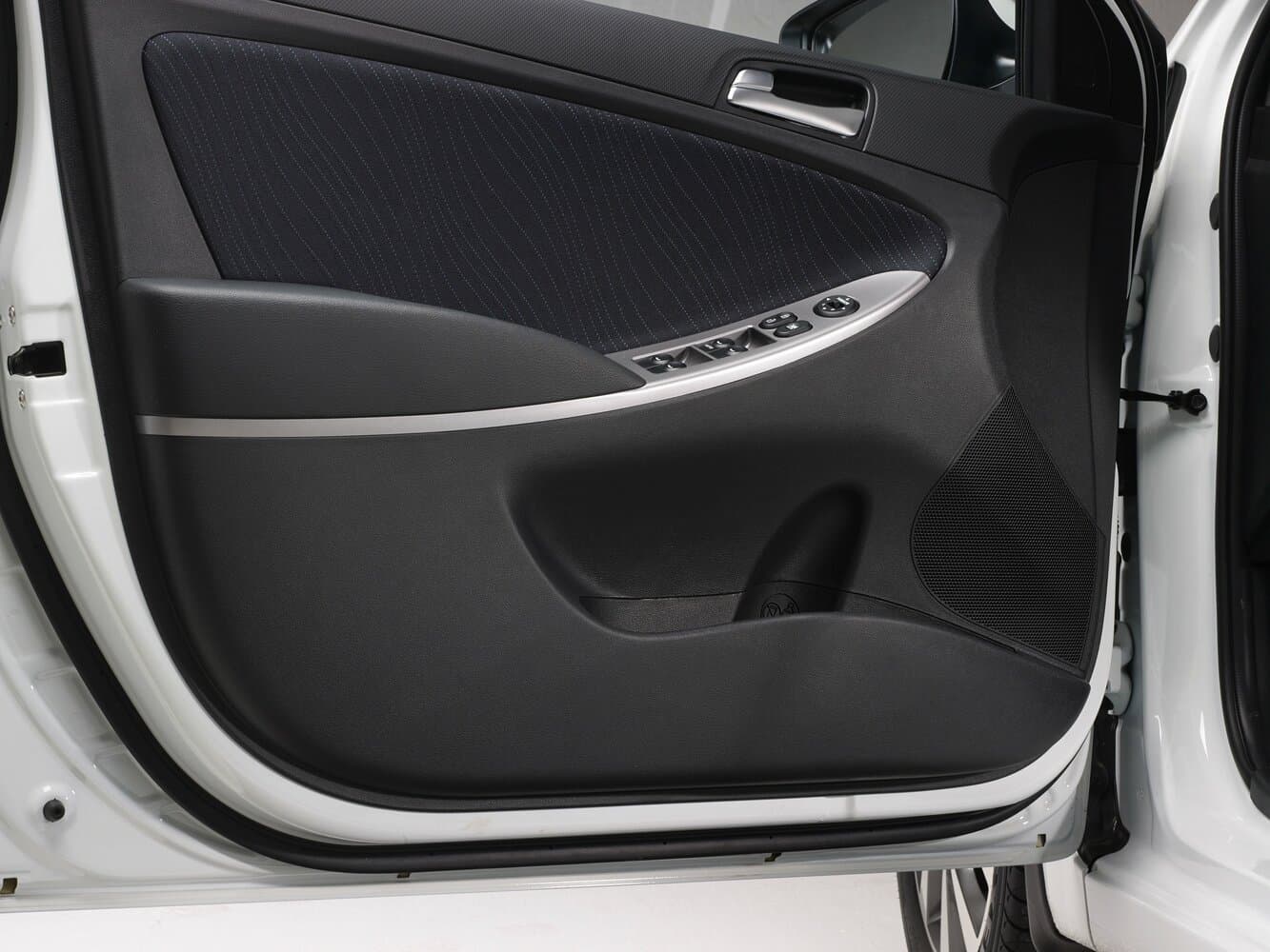 Hyundai Solaris I Рестайлинг Хэтчбек 5 дв., фото 4