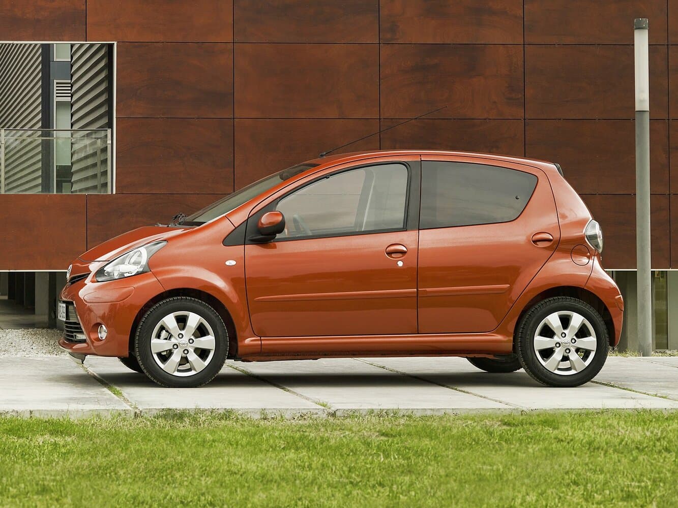 Toyota Aygo I Рестайлинг 2 Хэтчбек 5 дв., фото 2
