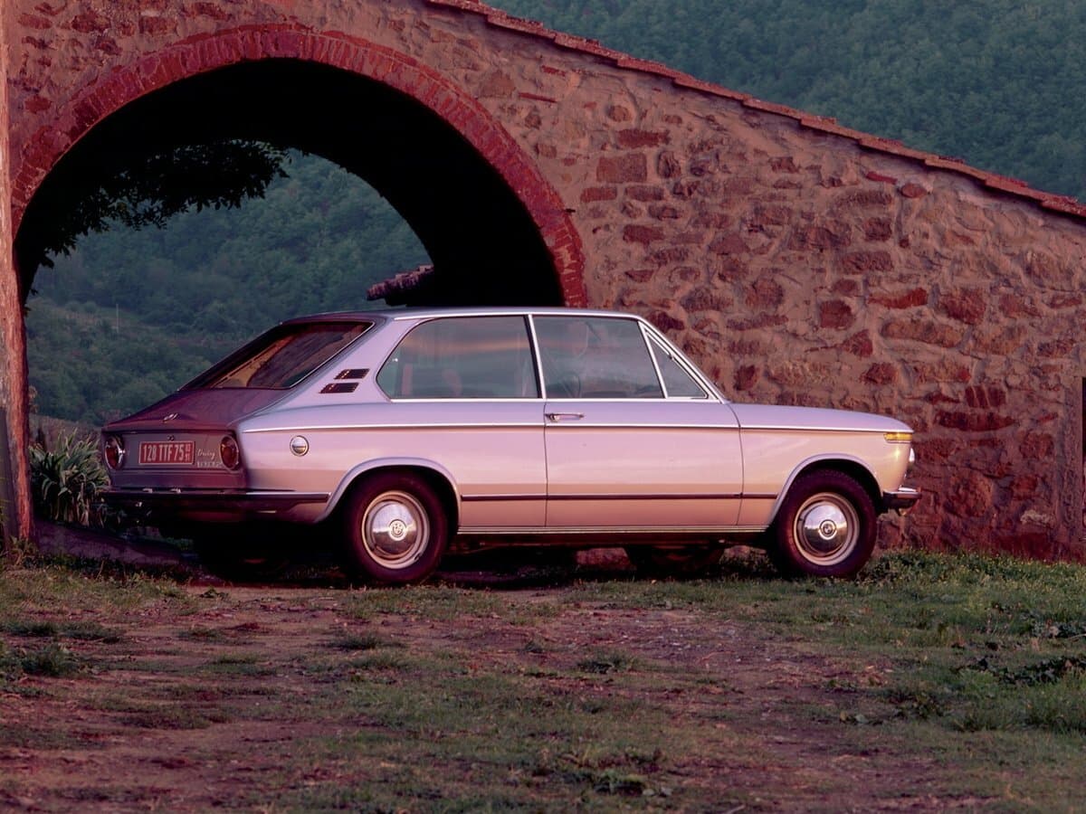 BMW 02 (E10) I Хэтчбек 3 дв., фото 4