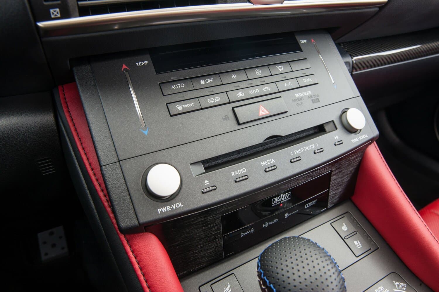 Lexus RC F I Купе, фото 16