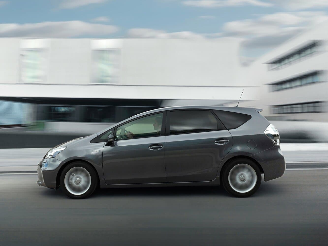 Toyota Prius v (+) I (ZVW40/41) Универсал 5 дв., фото 2