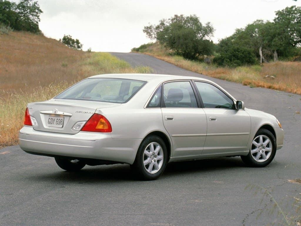 Toyota Avalon II Седан, фото 3