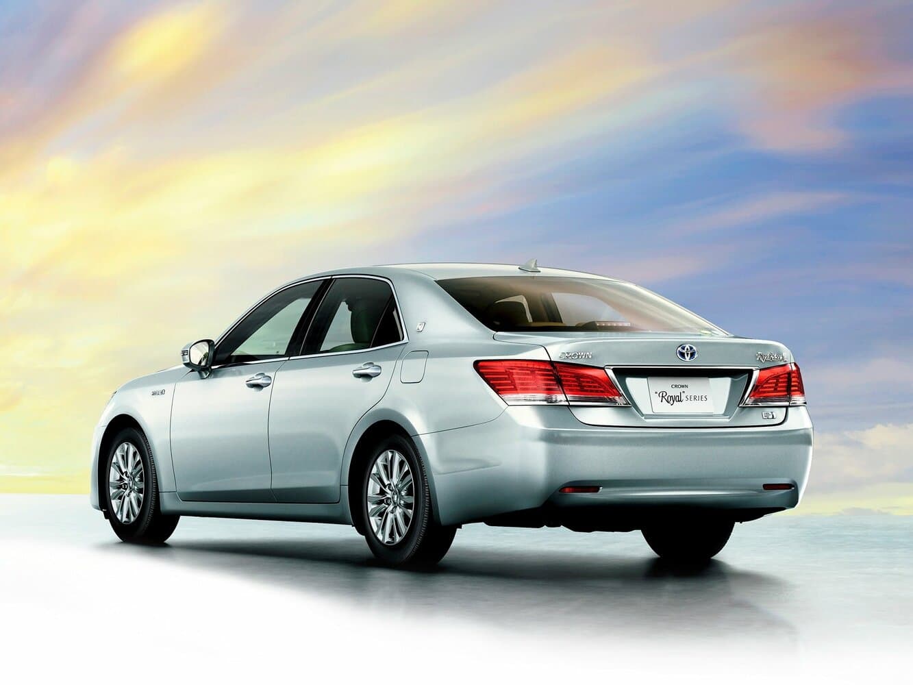 Toyota Crown XIV (S210) Седан, фото 4