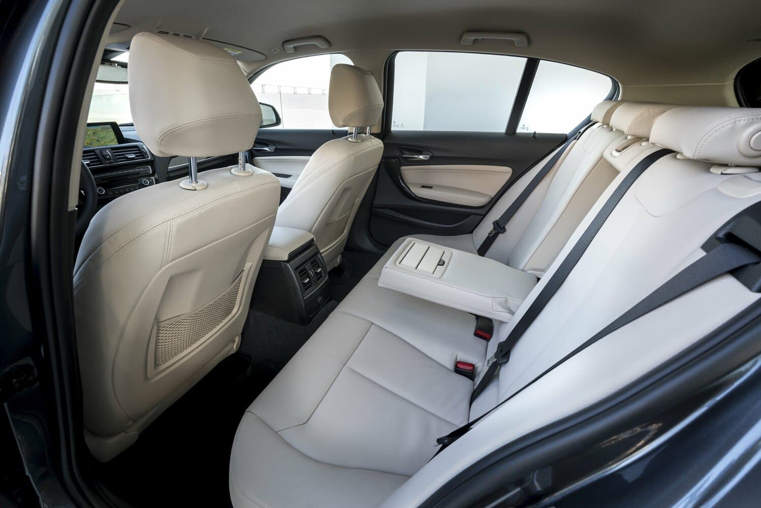 BMW 1 series II (F20/F21) Рестайлинг Хэтчбек 5 дв., фото 10