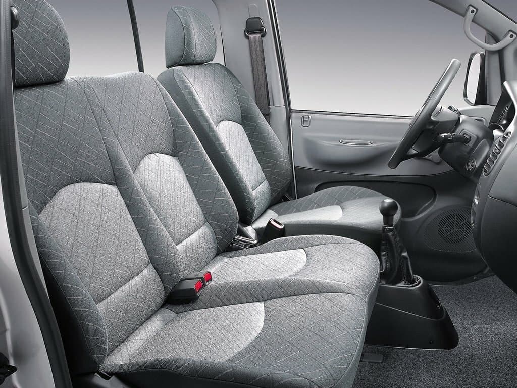Hyundai H-1 I Рестайлинг Минивэн, фото 4