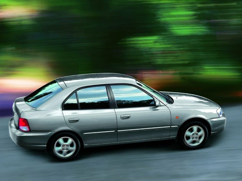 Hyundai Accent II Хэтчбек 5 дв., фото 2