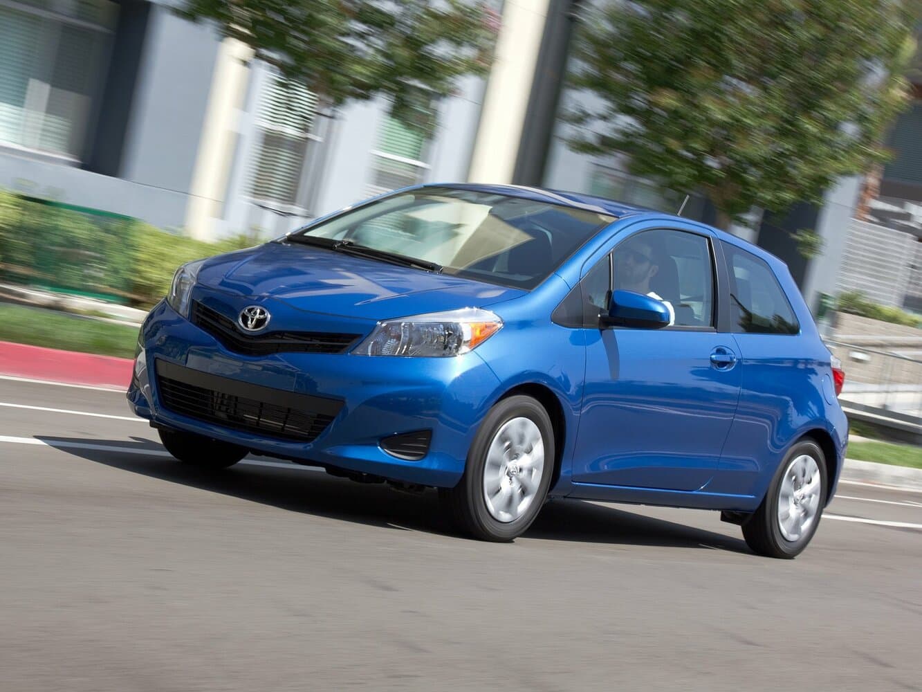 Toyota Yaris III Хэтчбек 3 дв.