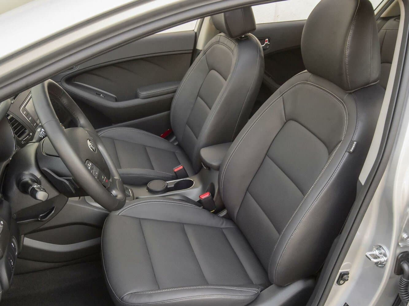 Kia Cerato III Хэтчбек 5 дв., фото 8