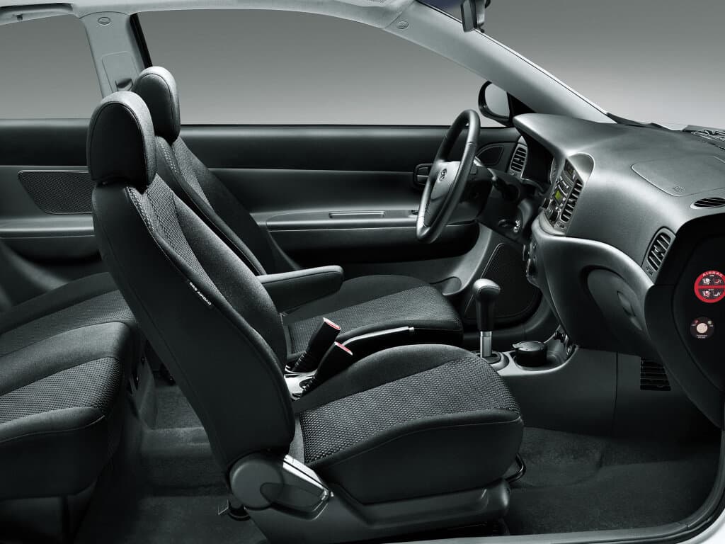 Hyundai Verna II Хэтчбек 3 дв., фото 4
