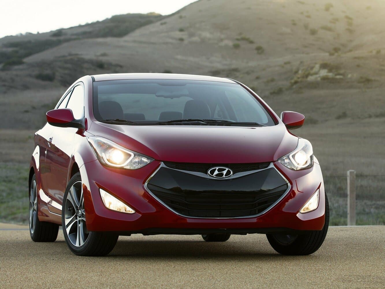 Hyundai Elantra V (MD) Купе, фото 3