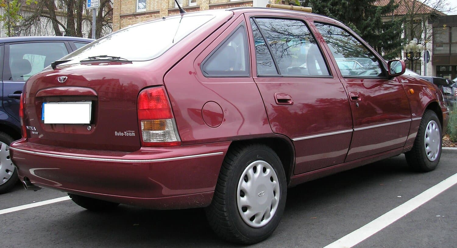 Daewoo Nexia I Хэтчбек 5 дв., фото 3