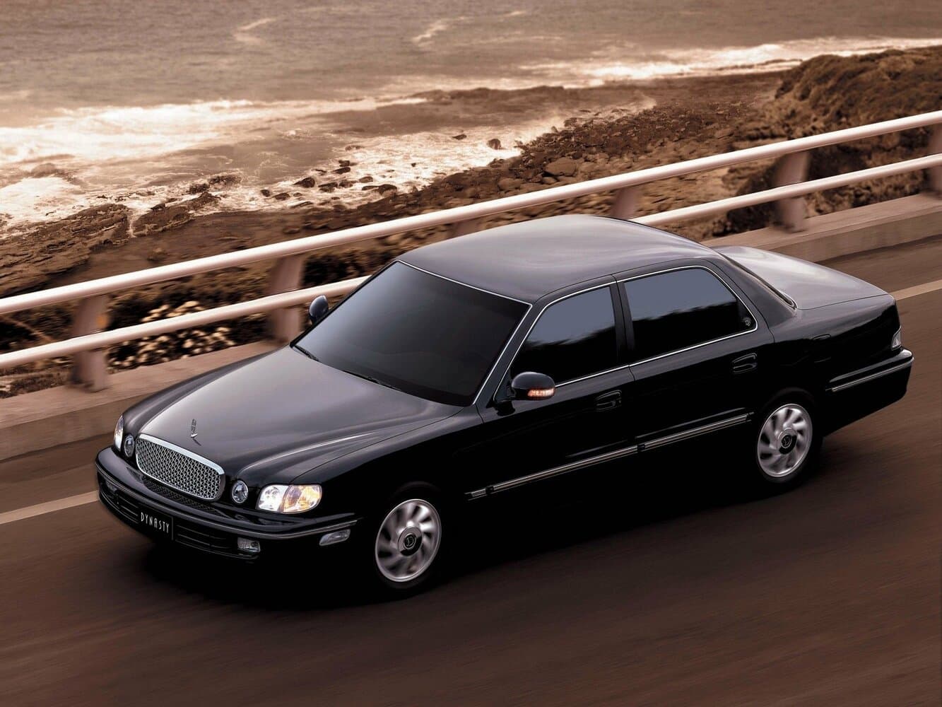 Hyundai Dynasty  Седан, фото 3