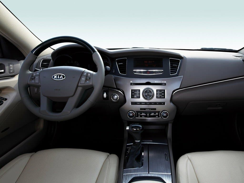 Kia Cadenza I Седан, фото 6
