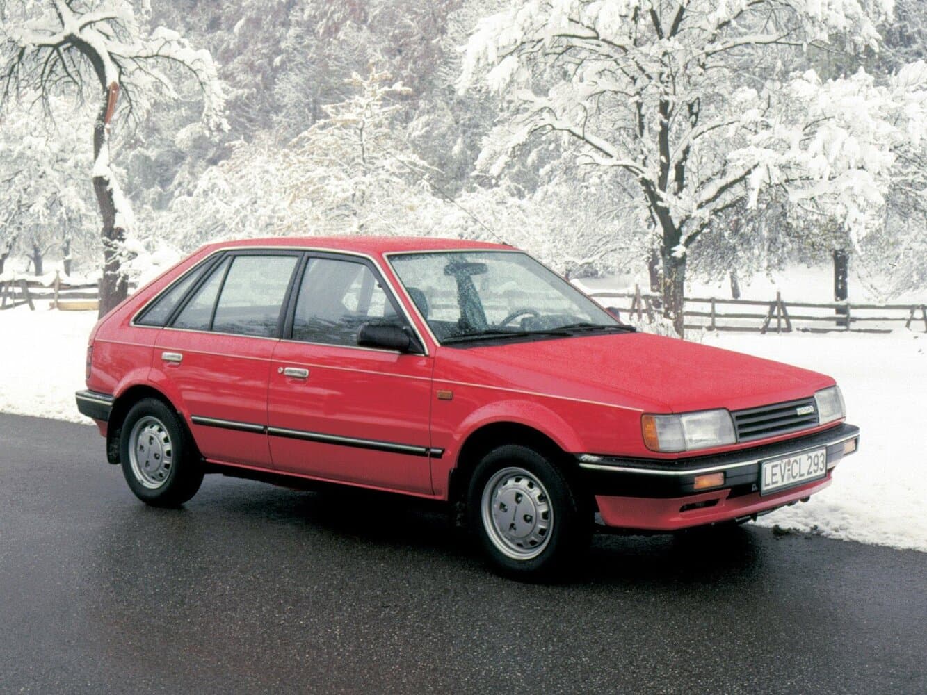 Mazda 323