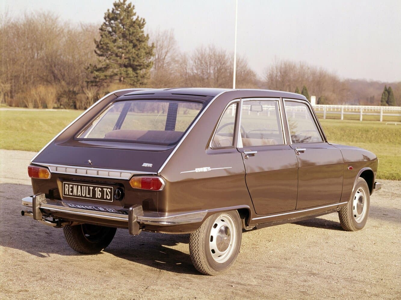 Renault 16