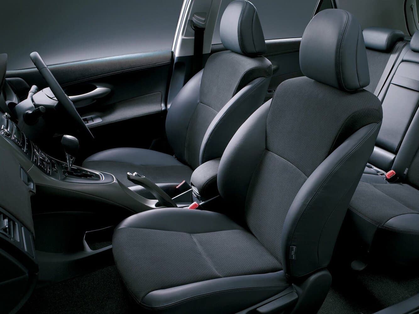 Toyota Blade I (E150) Хэтчбек 5 дв., фото 6