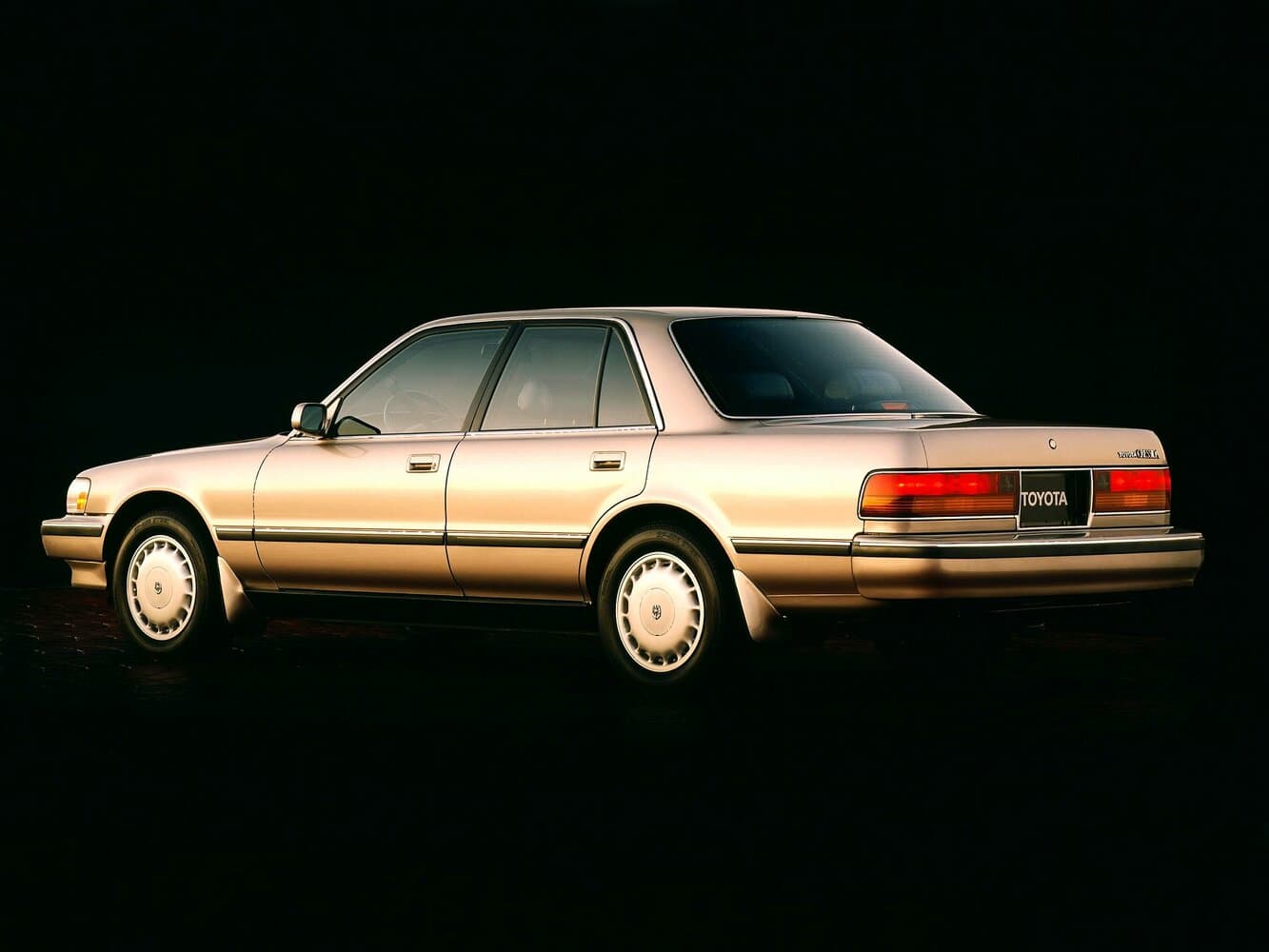 Toyota Cressida IV (X80) Седан, фото 3