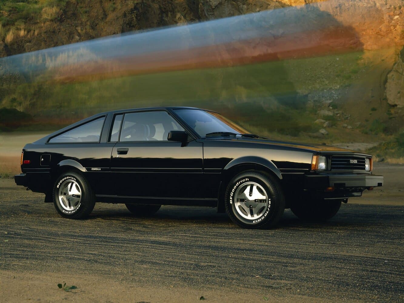 Toyota Corolla IV (E70) Лифтбек, фото 2