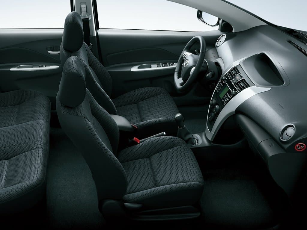Toyota Vios II Седан, фото 5
