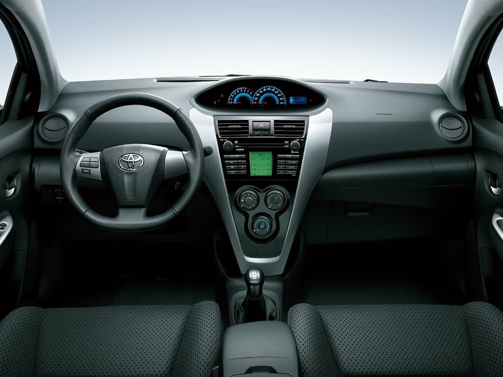 Toyota Vios II Седан, фото 4