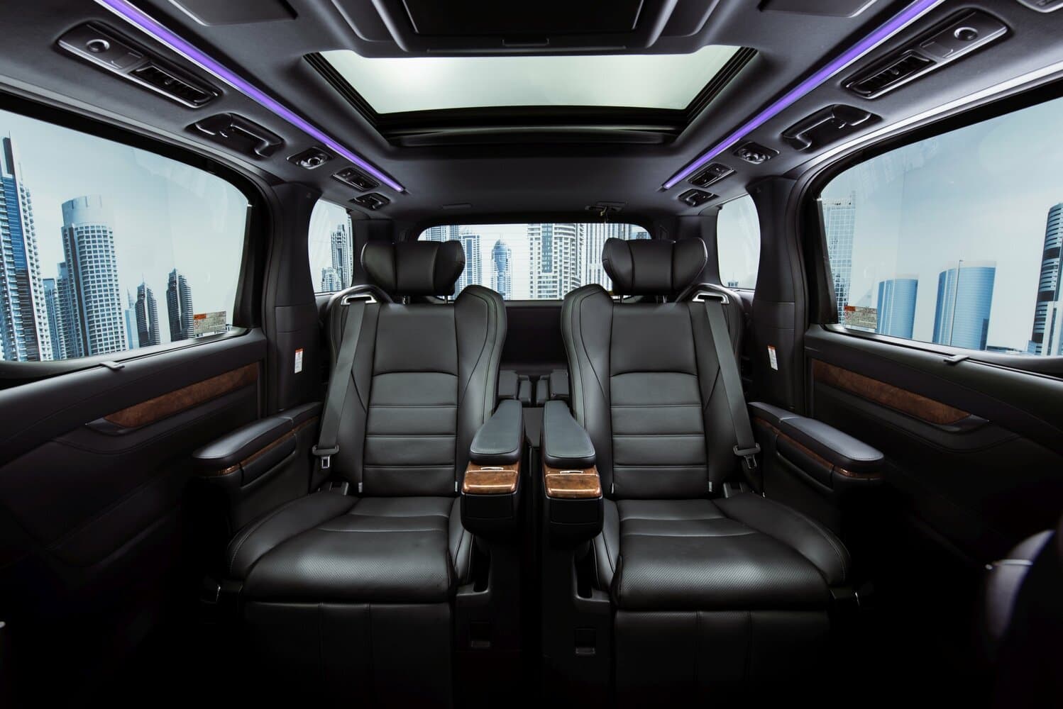 Toyota Alphard III Минивэн, фото 10