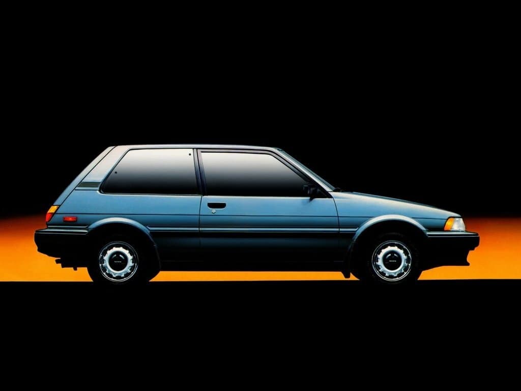 Toyota Corolla V (E80) Хэтчбек 3 дв. FX, фото 2