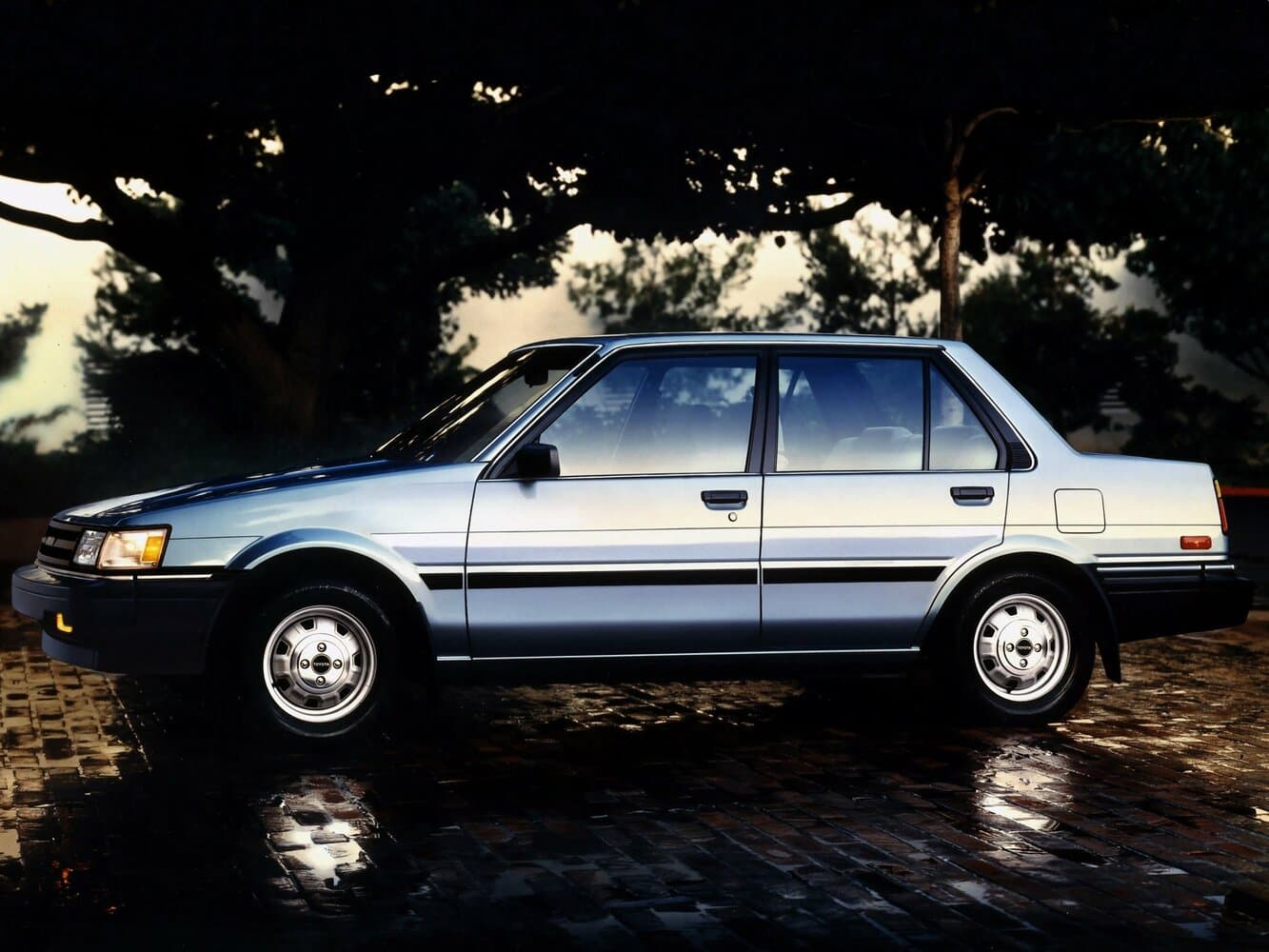 Toyota Corolla V (E80) Седан, фото 2
