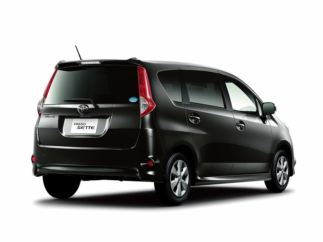 Toyota Passo Sette  Компактвэн, фото 3