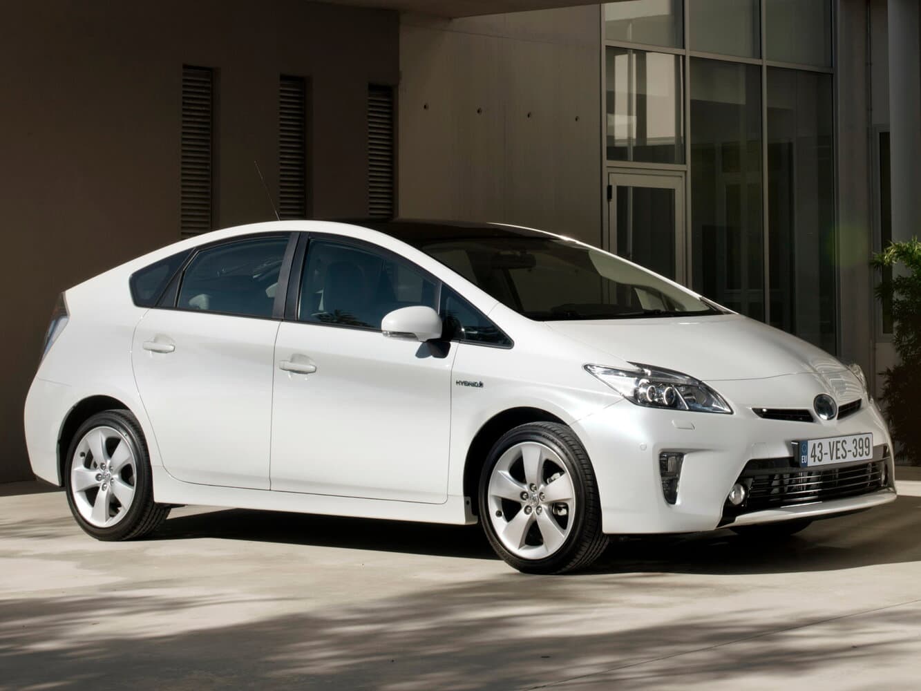 Toyota Prius III Рестайлинг (XW30) Лифтбек