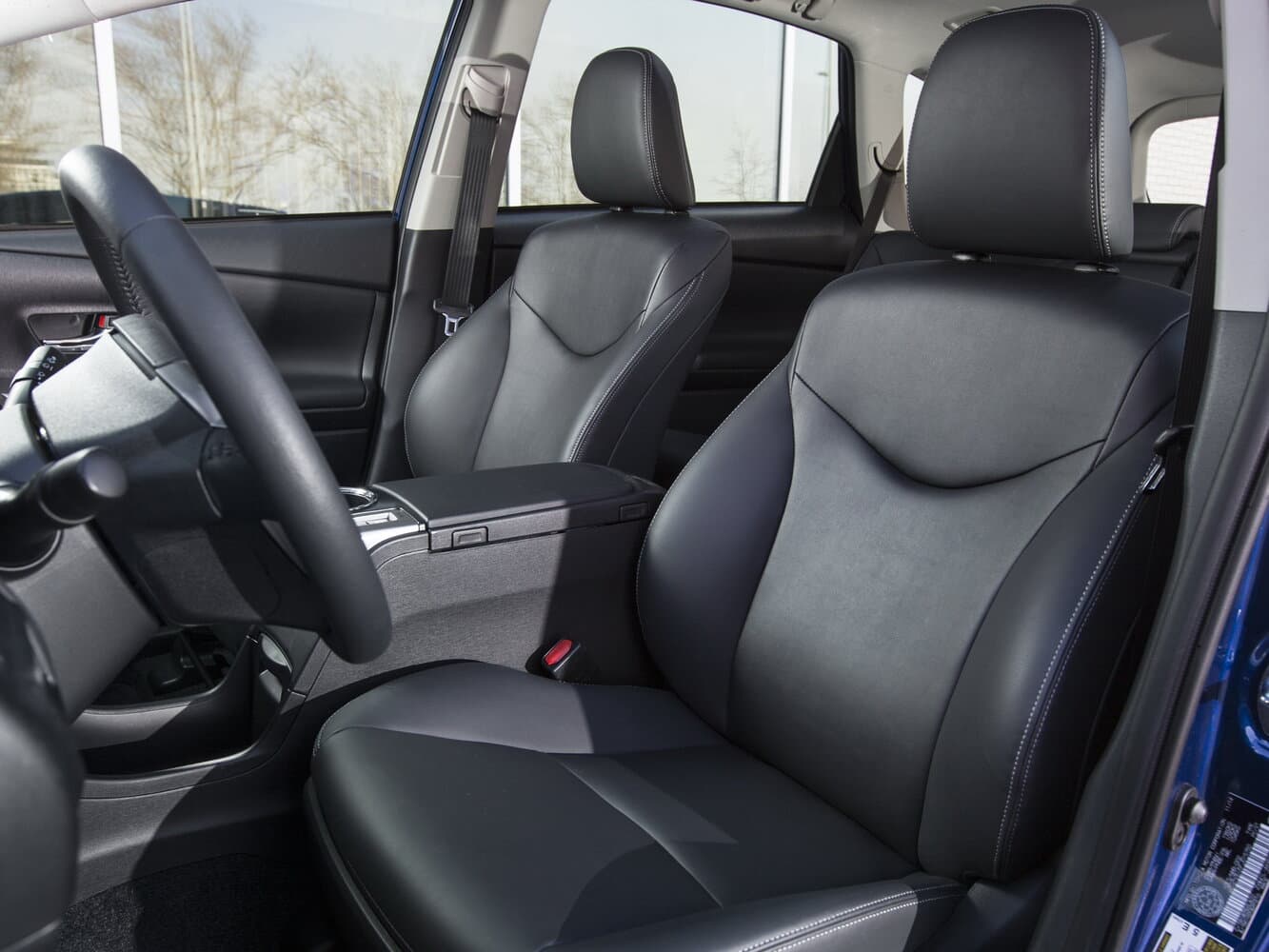 Toyota Prius v (+) I Рестайлинг (ZVW40/41) Универсал 5 дв., фото 11