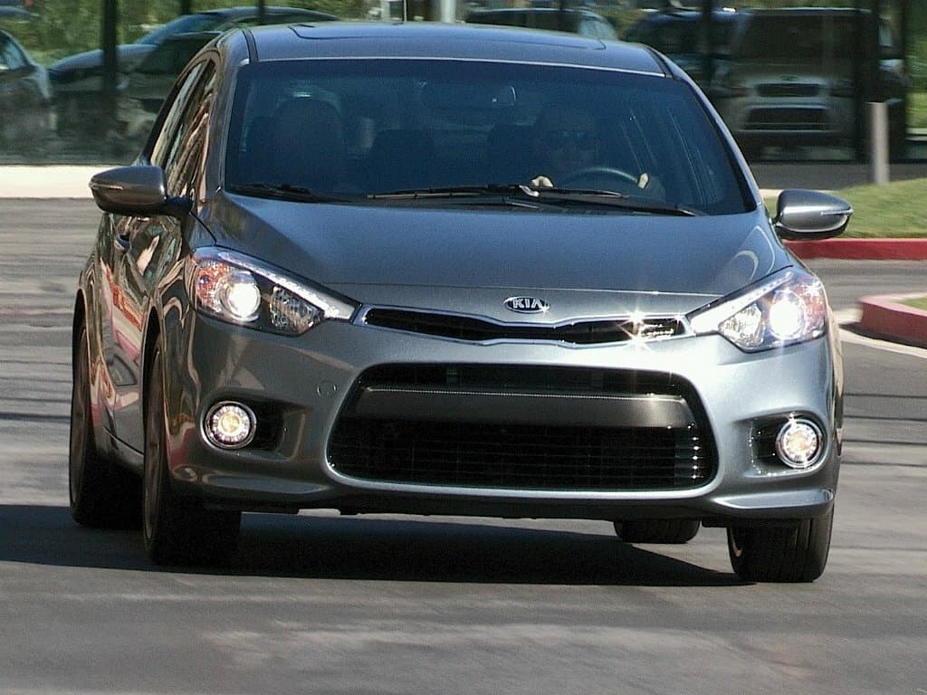 Kia Forte II Хэтчбек 5 дв., фото 3