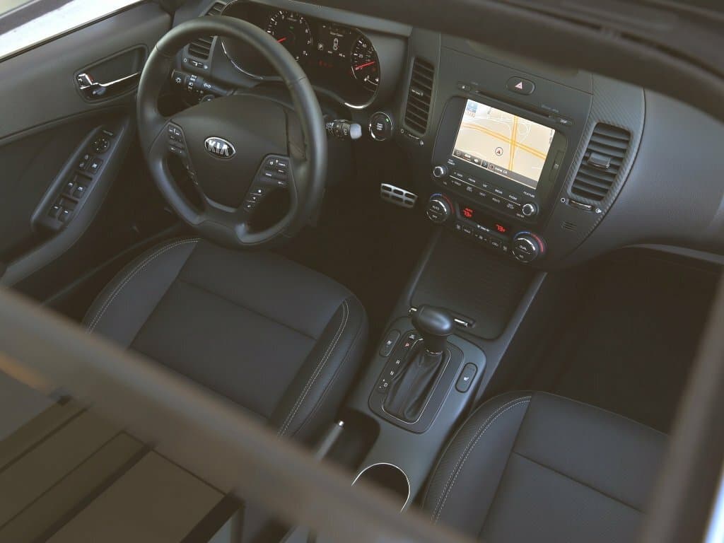 Kia Forte II Хэтчбек 5 дв., фото 6