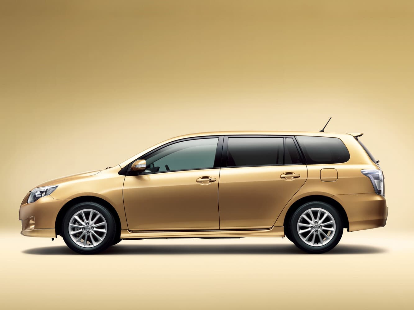 Toyota Corolla X (E140, E150) Рестайлинг Универсал 5 дв. Fielder, фото 2