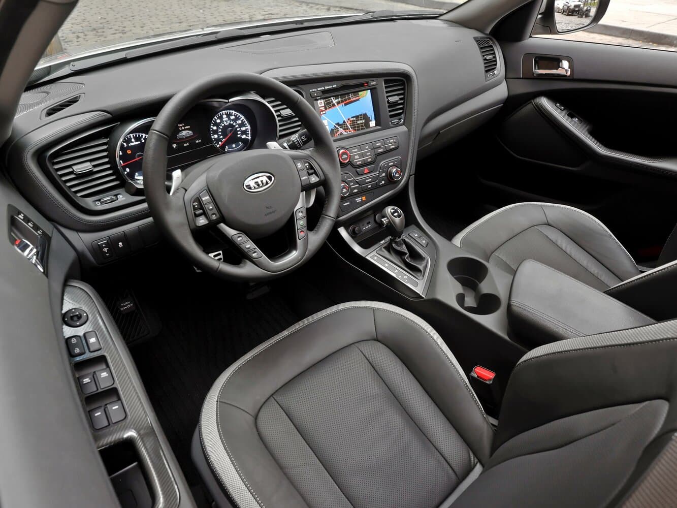 Kia K5 I Седан, фото 4