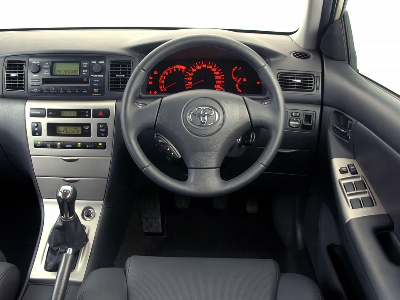 Toyota Corolla IX (E120, E130) Рестайлинг Хэтчбек 5 дв. Runx, фото 5