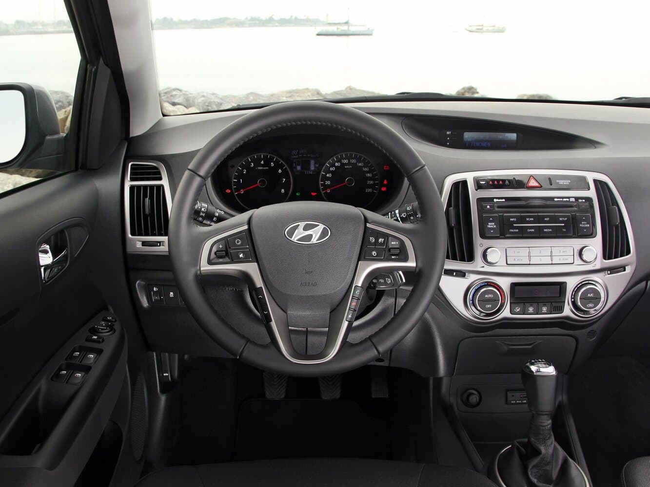 Hyundai i20 I Рестайлинг Хэтчбек 3 дв., фото 2
