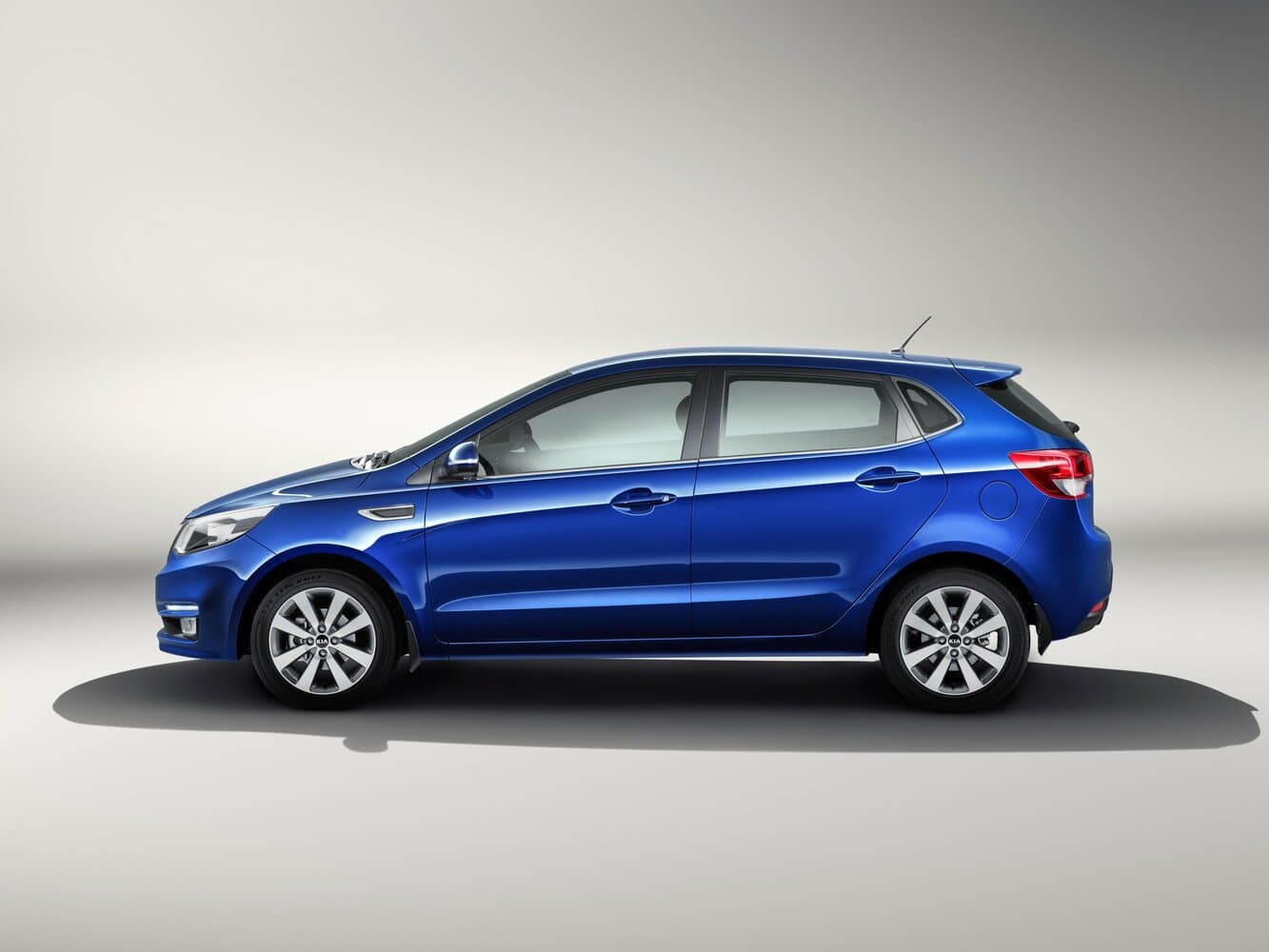 Kia Rio III Рестайлинг Хэтчбек 5 дв., фото 2