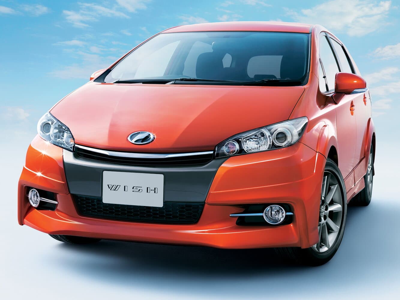 Toyota Wish II Рестайлинг Минивэн, фото 2