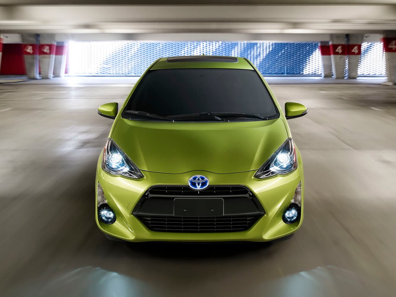 Toyota Prius c I Рестайлинг Хэтчбек 5 дв., фото 3