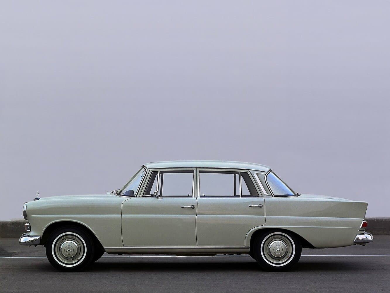 Mercedes-Benz W110 Second Series Седан, фото 2