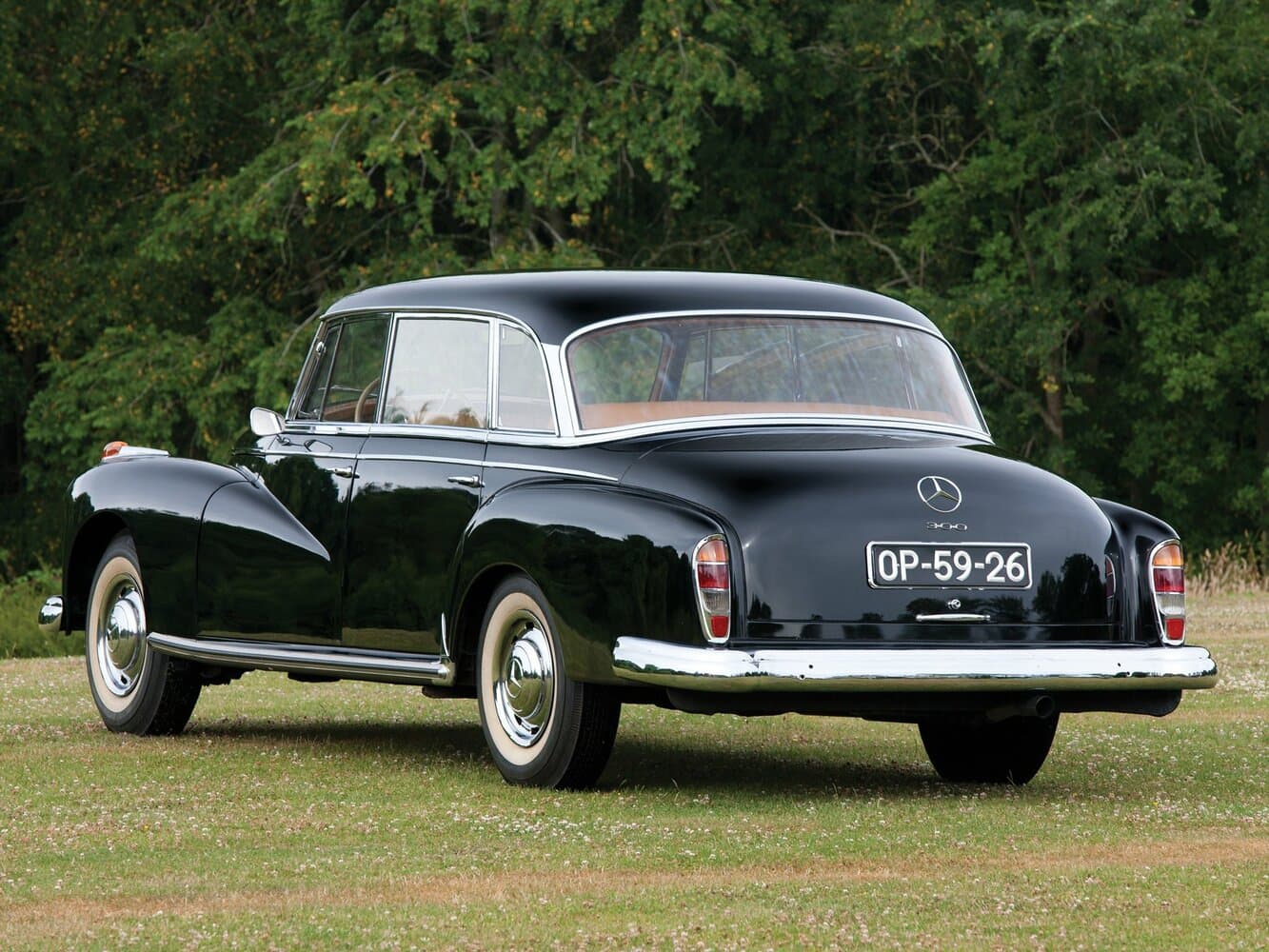 Mercedes-Benz W189  Седан, фото 5